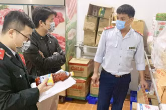 Kiểm tra chất lượng nông sản.