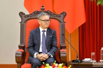 Đồng chí Thongsavanh Phomvihane, Bộ trưởng Ngoại giao Lào. (Ảnh: Đăng Khoa)