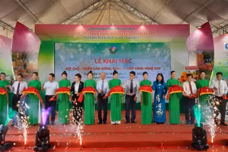 Nghi thức khai mạc Hội chợ-Triển lãm giống, nông nghiệp công nghệ cao Thành phố Hồ Chí Minh năm 2023.