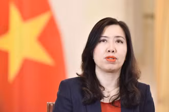 Thứ trưởng Bộ Ngoại giao Lê Thị Thu Hằng.