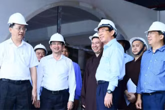 Đồng chí Nguyễn Văn Nên cùng lãnh đạo Thành phố khảo sát công tác chuẩn bị Đại lễ Vesak Liên hợp quốc 2025.