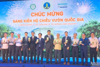 Bộ Nông nghiệp và Phát triển nông thôn đã chính thức công bố những cuốn hộ chiếu vườn quốc gia .