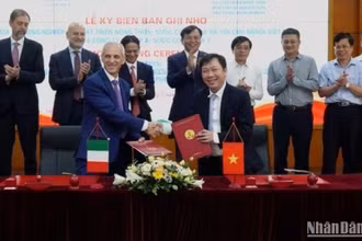 Lễ ký Biên bản ghi nhớ giữa Bộ Nông nghiệp và Phát triển nông thôn và Công ty Eni S.p.A (Italia)