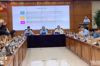 Họp báo phát động Cuộc thi “80 năm ngành Thủy lợi Việt Nam đồng hành cùng đất nước”.