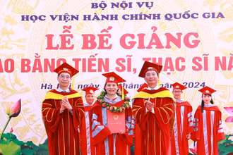 Học viện Hành chính Quốc gia trao bằng cho 17 Tiến sĩ Quản lý công