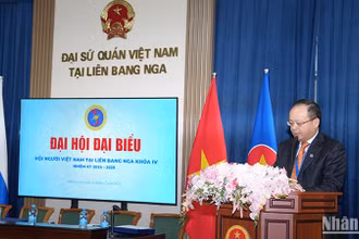 Ông Đỗ Xuân Hoàng được bầu làm Chủ tịch Liên hiệp các tổ chức người Việt Nam tại Liên bang Nga.