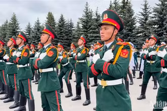 Quân nhân Việt Nam luyện tập tích cực cho lễ duyệt binh tại Quảng trường Đỏ.
