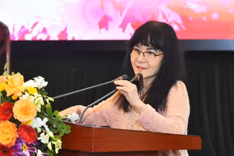Nhà lý luận, phê bình âm nhạc Nguyễn Thị Minh Châu phát biểu.
