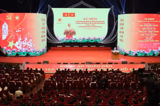 [Ảnh] Tổng Bí thư Nguyễn Phú Trọng dự Lễ kỷ niệm 75 năm Công an nhân dân thực hiện Sáu điều Bác Hồ dạy