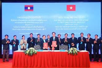 Lễ ký kết tại Hội nghị Bộ trưởng đặc biệt về Lao động, Phúc lợi xã hội và Phát triển nguồn nhân lực Việt Nam-Lào.