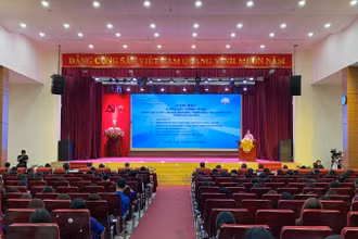 Quang cảnh lễ khai mạc.