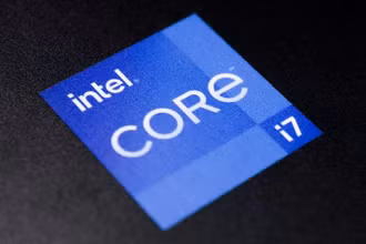 Nhu cầu về chip của Intel đã hạ nhiệt sau 2 năm tăng trưởng mạnh trong giai đoạn làm việc từ xa do đại dịch Covid-19. (Ảnh: Reuters)