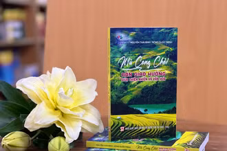 Cuốn sách "Mù Cang Chải - Bản giao hưởng giữa thiên nhiên và văn hóa" vừa được Nhà xuất bản Chính trị quốc gia Sự thật ấn hành. 