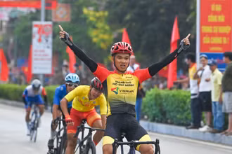 [Ảnh] Tranh tài chặng 5 Cuộc đua xe đạp “Về Điện Biên Phủ - 2024”