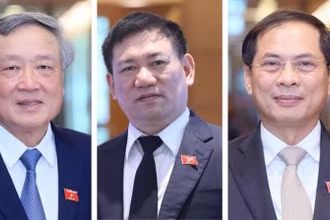 Chân dung 3 tân Phó Thủ tướng vừa được Quốc hội phê chuẩn bổ nhiệm, gồm: ông Nguyễn Hòa Bình, ông Hồ Đức Phớc và ông Bùi Thanh Sơn.