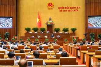Quang cảnh phiên họp ở hội trường chiều 27/5. (Ảnh: BÙI GIANG)