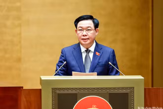Chủ tịch Quốc hội Vương Đình Huệ phát biểu khai mạc phiên chất vấn tại Kỳ họp thứ 6, Quốc hội khóa XV. (Ảnh: DUY LINH)