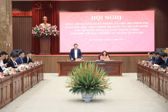 Đồng chí Nguyễn Xuân Thắng phát biểu kết luận buổi làm việc.