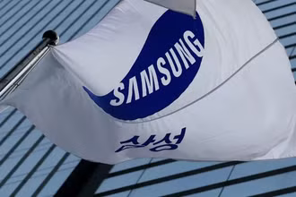Samsung là công ty mới nhất gia nhập danh sách các tổ chức cấm nhân viên sử dụng công nghệ AI tạo sinh. (Ảnh: Getty Images)