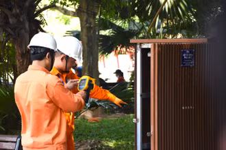 EVNHANOI tăng cường máy phát điện tại các trọng điểm đảm bảo cấp điện an toàn, ổn định và liên tục dịp nghỉ lễ Quốc khánh 2/9.
