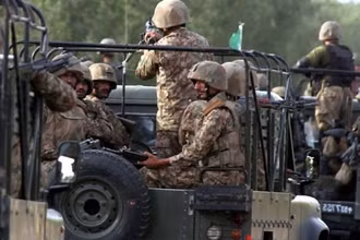 Hai binh sĩ Pakistan đã thiệt mạng trong lúc giao tranh với các phần tử khủng bố. (Ảnh: dailypakistan.com.pk) 