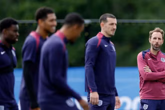 HLV Gareth Southgate trong buổi tập của đội tuyển Anh, ngày 5/7/2024. (Ảnh: Reuters) 