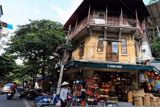 ADB dự báo lạm phát của Việt Nam sẽ chậm lại ở mức 4% trong năm 2023 và 2024, do giá năng lượng toàn cầu giảm và nguồn cung lương thực ổn định. (Ảnh minh họa: THÀNH ĐẠT)