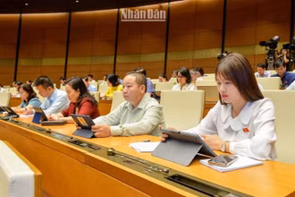 Các đại biểu Quốc hội dự phiên họp chiều 26/5. (Ảnh: DUY LINH)