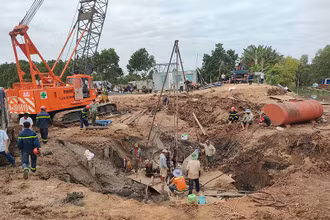 Hiện trường nơi cháu bé gặp nạn. (Ảnh chụp chiều 1/1)