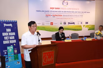 Ông Trần Quang Trung, Chủ tịch Hiệp hội Sữa Việt Nam, giới thiệu về Triển lãm.