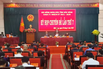 Quang cảnh kỳ họp chuyên đề lần thứ 7, khóa IV, nhiệm kỳ 2021-2026, Hội đồng nhân dân tỉnh Đắk Nông.