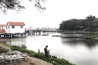 Nhiều hạng mục xây dựng không đúng quy hoạch trong Công viên Tuổi trẻ. 