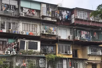 Chung cư cũ trên địa bàn Hà Nội. 