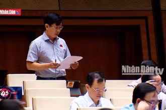 Quốc hội thảo luận dự án Luật Công chứng (sửa đổi)