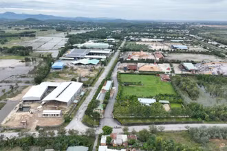 Một góc Cụm công nghiệp và tiểu thủ công nghiệp Nam Chu Lai (huyện Núi Thành, tỉnh Quảng Nam).
