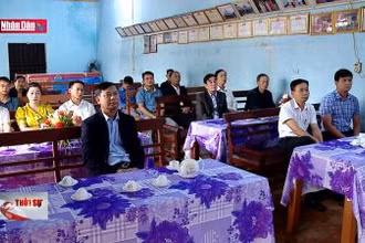 Đẩy mạnh tự phê bình và phê bình trong sinh hoạt Đảng