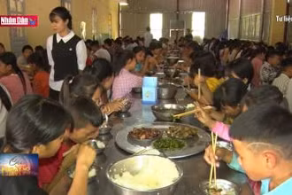 Yêu cầu rà soát bữa ăn của học sinh vùng cao
