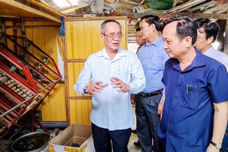 Lãnh đạo chủ chốt tỉnh Bạc Liêu thường xuyên xuống cơ sở, kịp thời tháo gỡ vướng mắc của nhân dân. (Ảnh MINH ĐẠT)