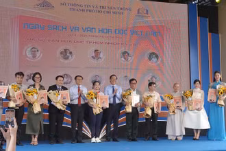 Ra mắt 10 Đại sứ Văn hóa đọc Thành phố Hồ Chí Minh nhiệm kỳ 2024-2025.