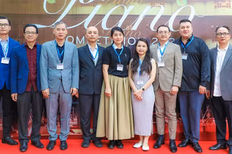Ban cố vấn và Hội đồng giám khảo cuộc thi năm nay.