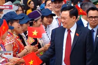 Chủ tịch Quốc hội dự lễ Khánh thành công trình Trường THPT Kỳ Sơn