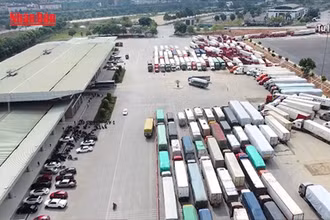 [Video] Xuất khẩu qua cửa khẩu Lào Cai giảm 40%