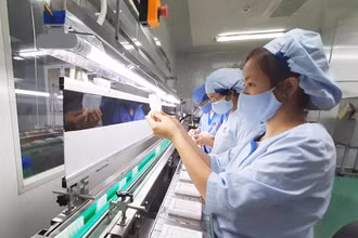 Ảnh minh họa: Dây chuyền sản xuất thuốc tại Công ty cổ phần Dược phẩm CPC1 Hà Nội. Ảnh: Báo Hanoimoi