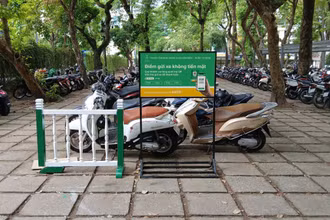 Công ty TNHH Thu phí tự động VETC tận dụng nền tảng dịch vụ ETC sẵn có, phối hợp với các đơn vị liên quan triển khai giải pháp gửi xe không dừng. (Ảnh: HUYỀN TRANG)
