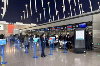 Việc chuyển nhà ga sang T1 nhằm bảo đảm hành khách khi bay cùng Vietnam Airlines và các hãng thành viên của liên minh SkyTeam sẽ có trải nghiệm bay tốt hơn, hành lý nối chuyến thuận lợi và an toàn hơn. 