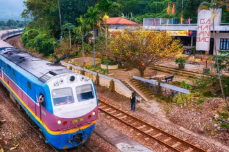 Hợp nhất 2 Công ty Đường sắt Hà Nội và Sài Gòn.