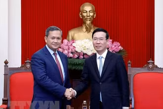 Thường trực Ban Bí thư Võ Văn Thưởng tiếp ông Hun Manet, Phó Tổng Tư lệnh kiêm Tư lệnh Lục quân Quân đội Hoàng gia Campuchia. (Ảnh: An Đăng/TTXVN) 