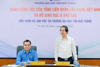 Bộ trưởng Giáo dục và Đào tạo Nguyễn Kim Sơn phát biểu tại buổi làm việc.
