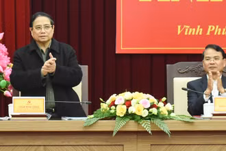 Thủ tướng Phạm Minh Chính làm việc với Ban Thường vụ Tỉnh ủy Vĩnh Phúc về tình hình phát triển kinh tế-xã hội. 