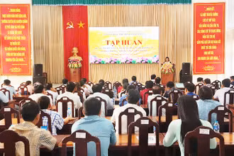 Quang cảnh lớp tập huấn.